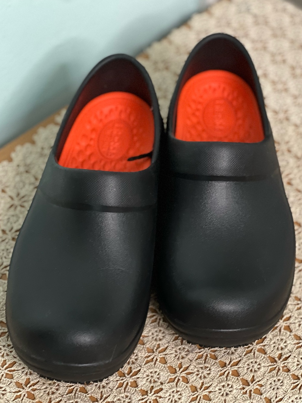 Crocs Clogs - Navy with Orange Insole